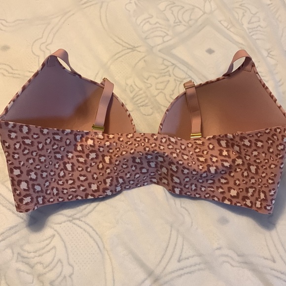 Perfect Shape Victoria Secret Bra - Picture 4 of 4